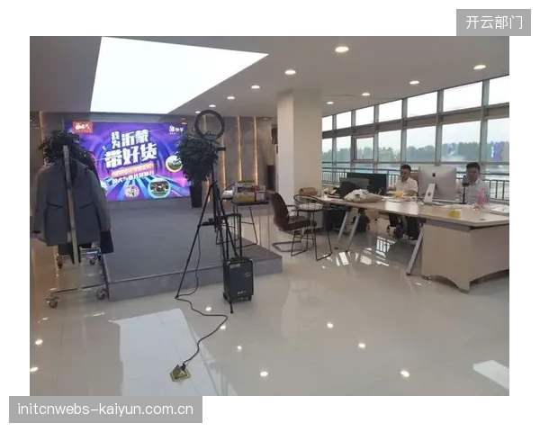 平台侧开放内容接口 激活直播运营第三方内容供给活力